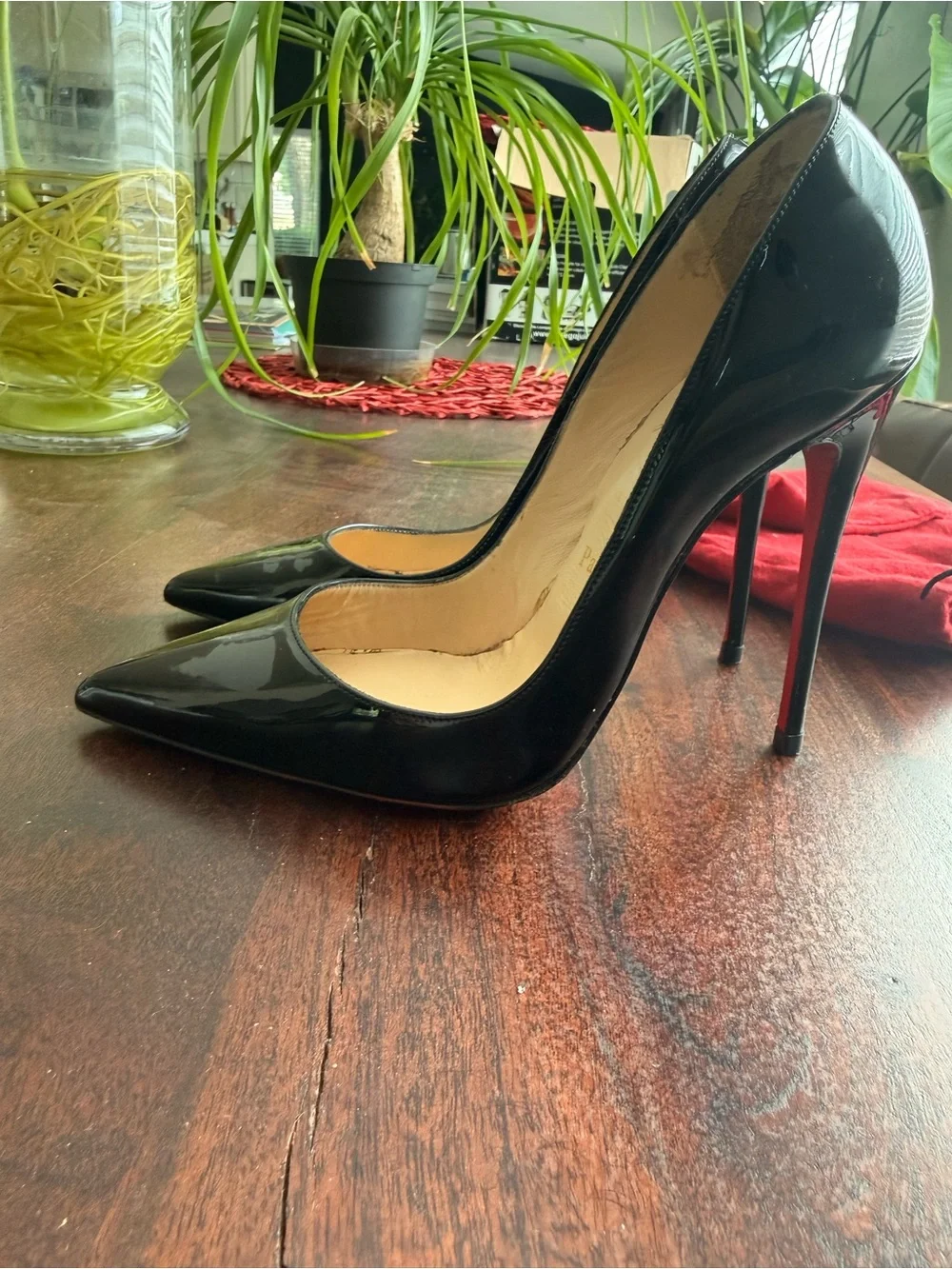 Christian Louboutin So Kate